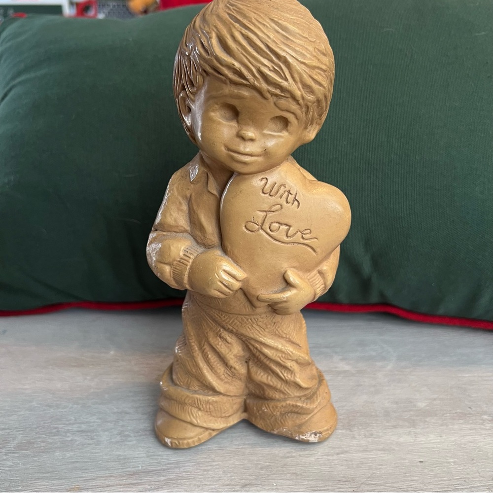 FannyKins “With Love” Figurine By Bill Mack of Solar Statuary- Valentine gift